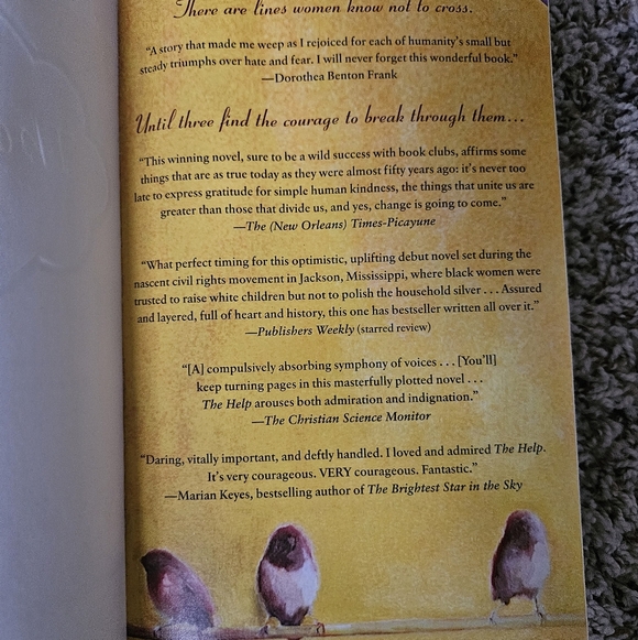 The Help by Kathryn Stockett Book - Picture 4 of 4